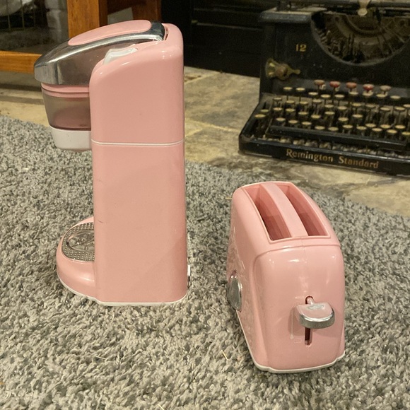 Coffee maker and toaster toys - Picture 3 of 5